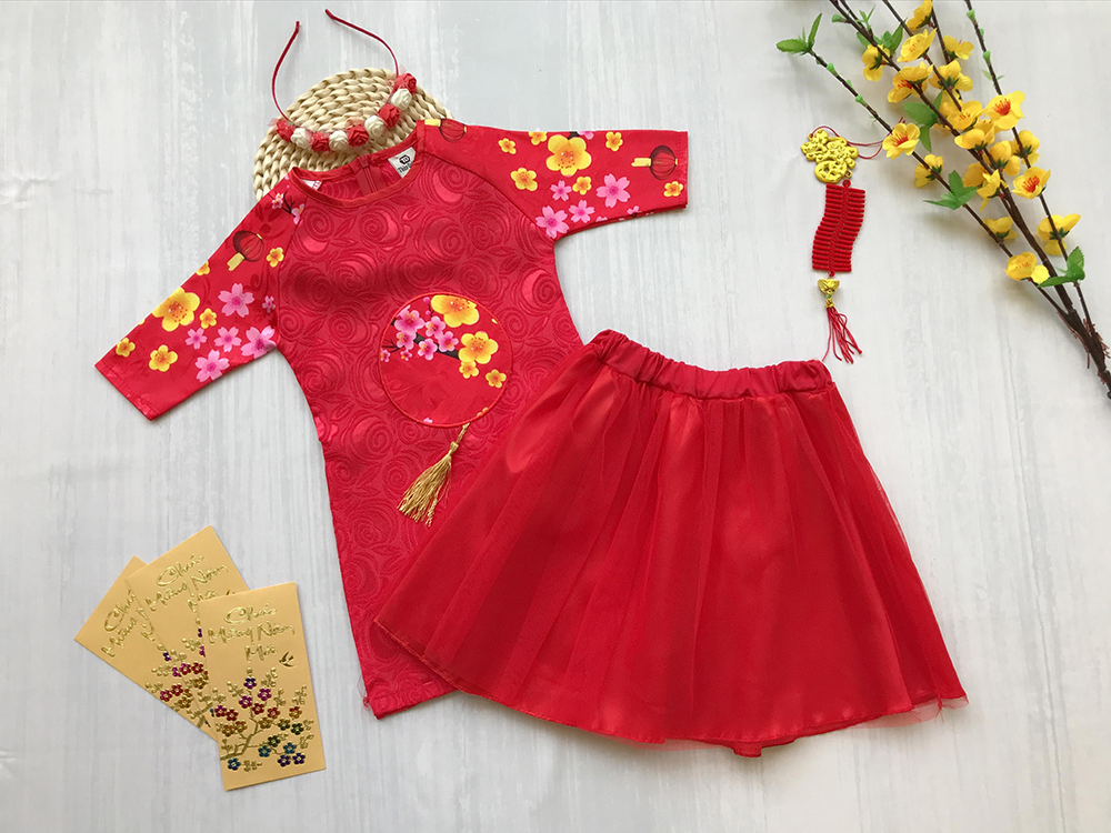 ao-dai-be-gai-hoa-tiet-den-long-4(1)