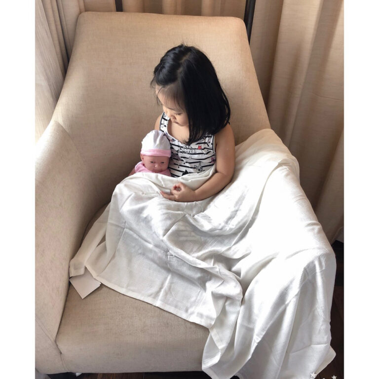chan-soi-to-lolbaby-milky-white-1_1.jpg