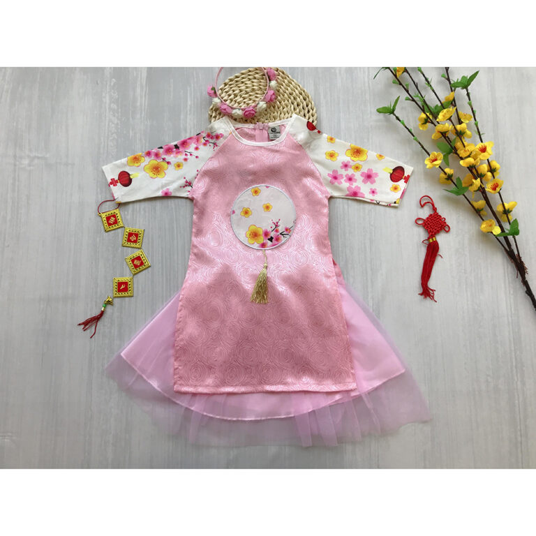 httpsmedia.bibomart.netubbmproduct201901092210ao-dai-be-gai-hoa-tiet-den-long-hong_1.jpg