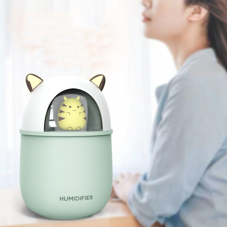 may-phun-suong-tao-am-mini-hinh-meo-5.jpg
