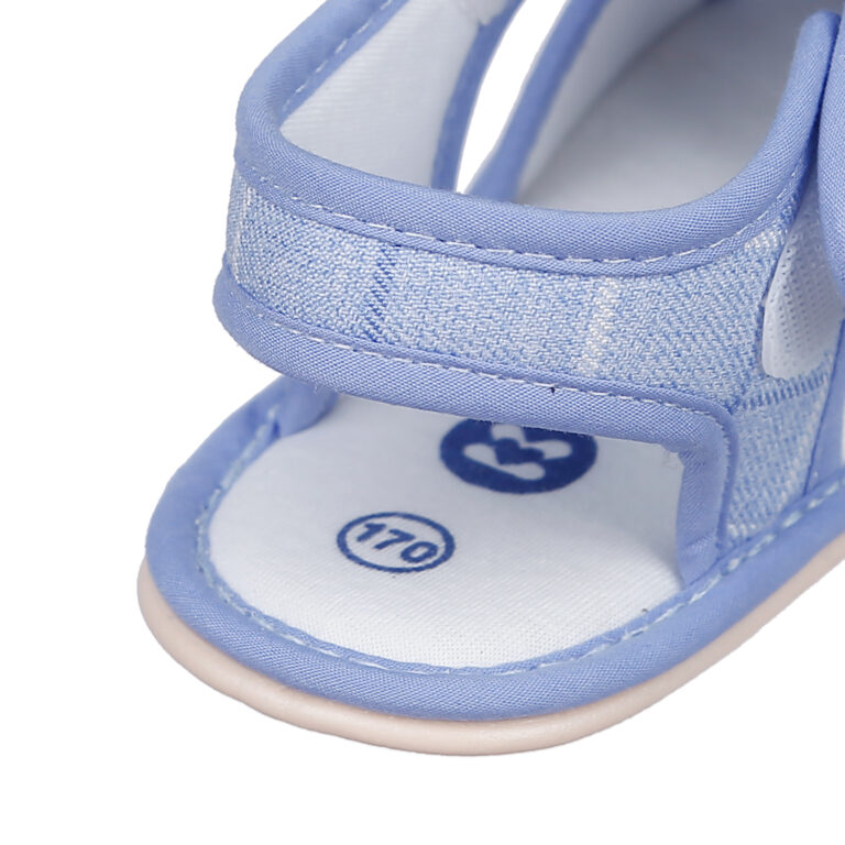 sandal-tap-di-kidsplaza-k19-theu-hinh-gau-xanh-5.jpg